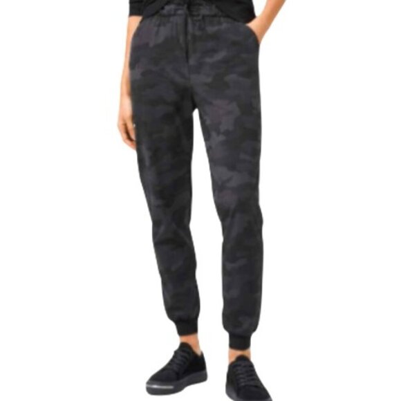 Lululemon Stretch High-Rise Jogger in camo size 4 - Picture 1 of 10